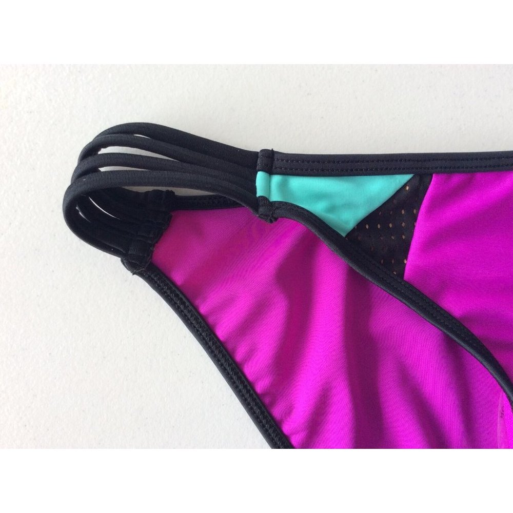 NWT, Body Glove, Size XS, Bikini Bottoms. Great Color Combination. - Picture 2 of 7